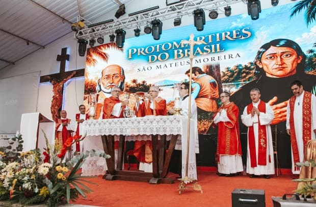 Capa: Missa em honra a São Mateus Moreira, padroeiro dos Ministros Extraordinários da Sagrada Comunhão
